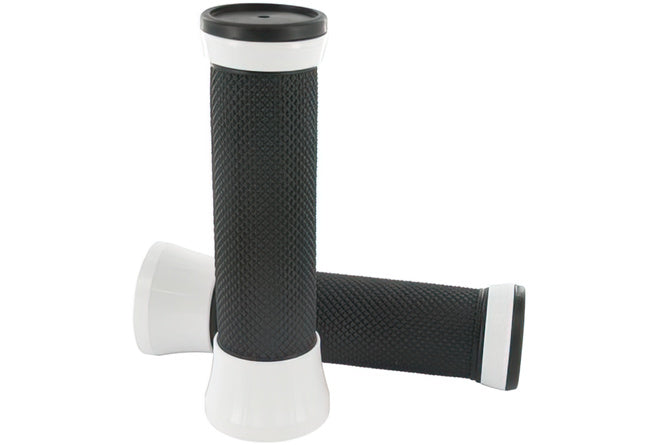 Grips STR8 CNC black / white